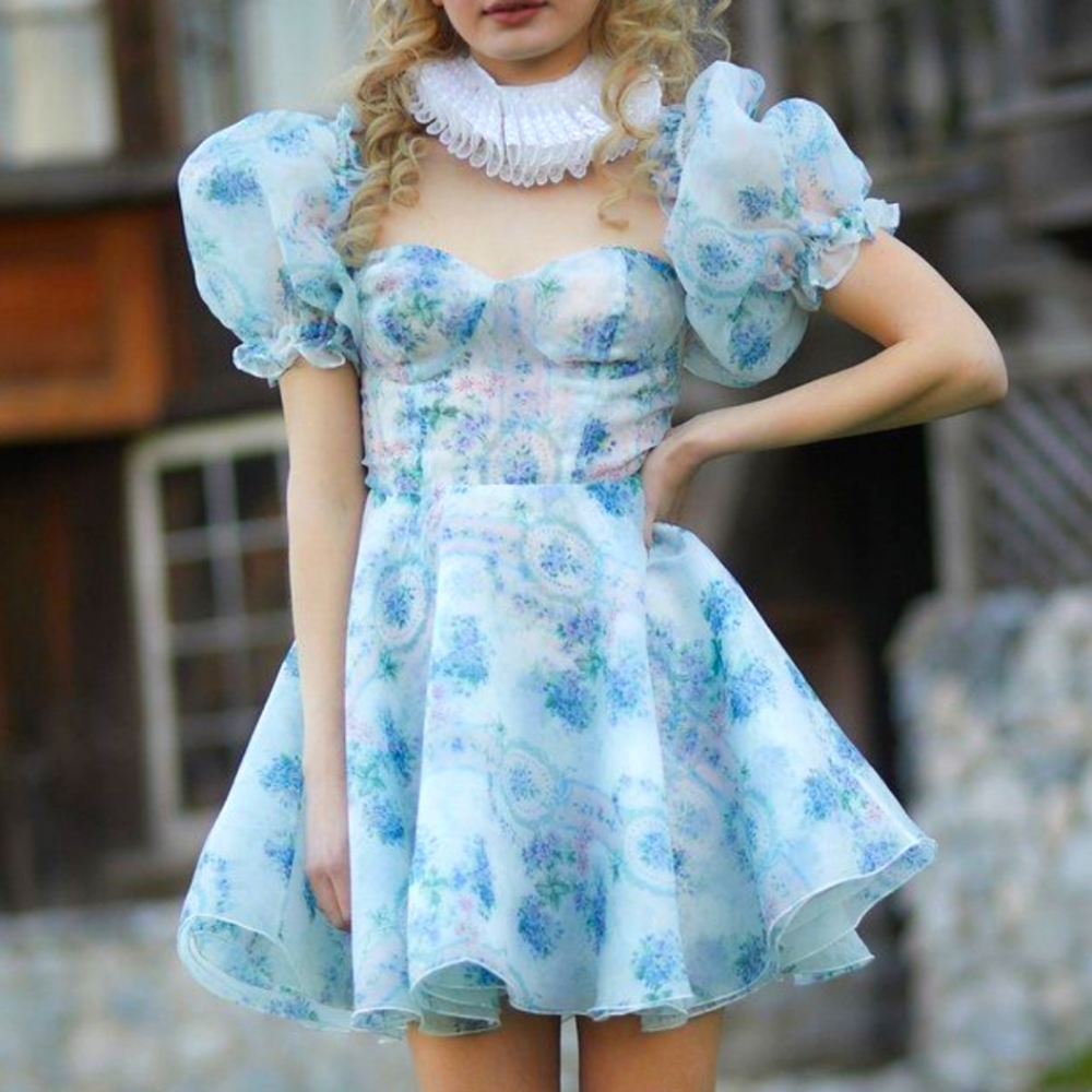 (TRADE) La Belle Etoile Parliament Selkie XS